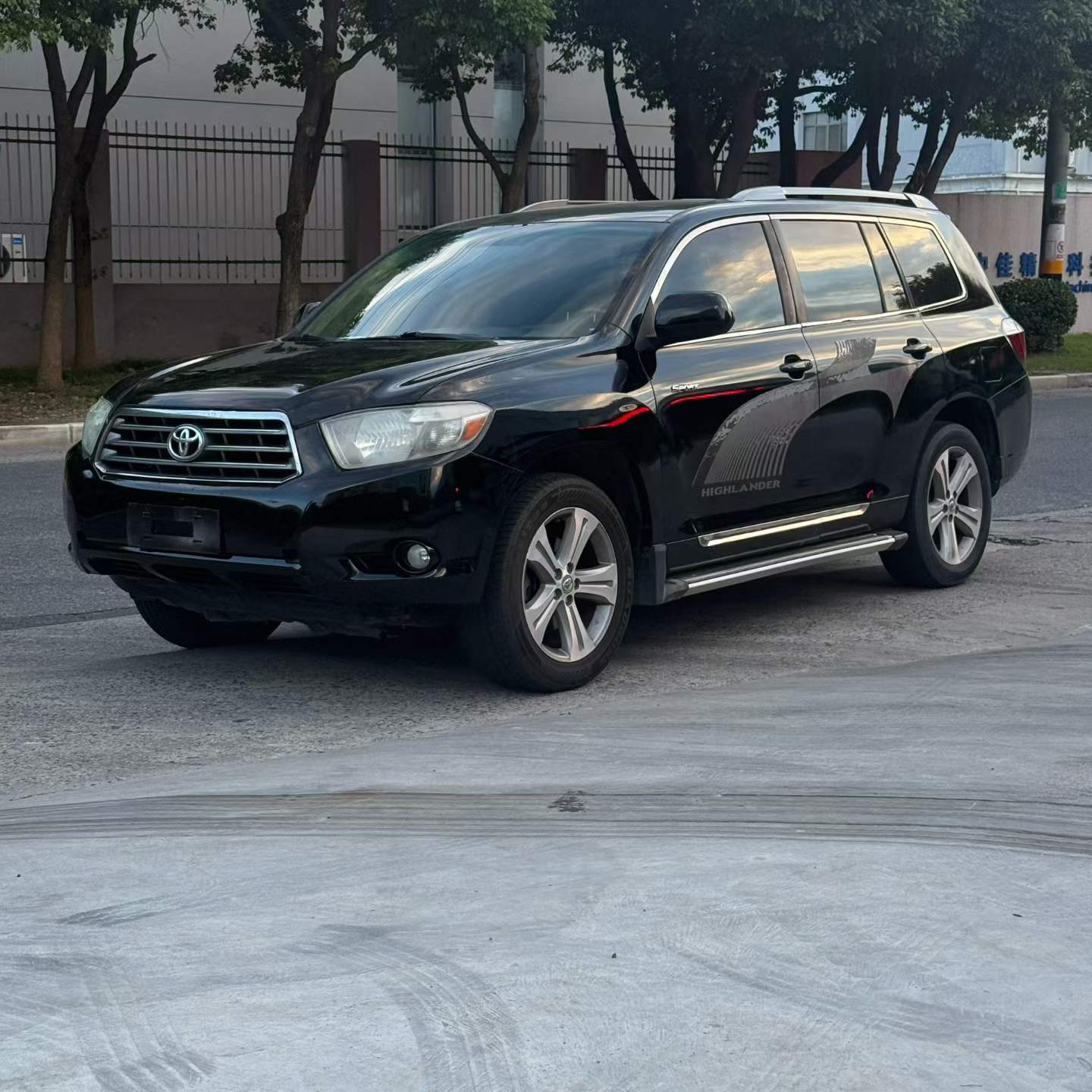 2011 Toyota Highlander 2.7 Luxury.