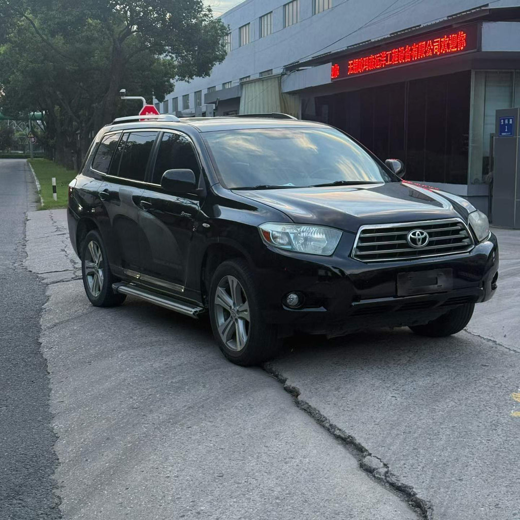 2011 Toyota Highlander 2.7 Luxury.