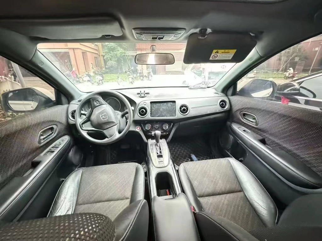 2019 Honda XR-V 1.8 automatic with panoramic sunroof.