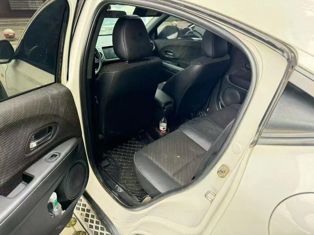 2019 Honda XR-V 1.8 automatic with panoramic sunroof.